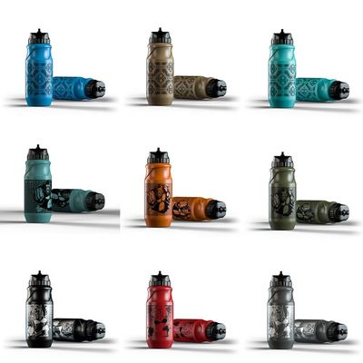 Bouteille de vélo en silicone multicolore de qualité alimentaire 215*80*80 mm Capacité 650ml Exercice en plein air