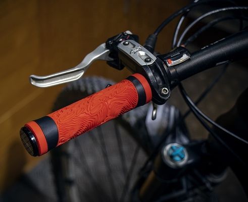130 mm * 30 mm ENLEE Silica Gel Bicicle Manche Bar Poignées Convient pour les vélos hors route