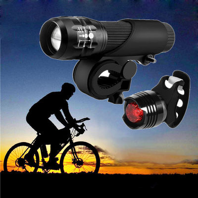3 en 1 USB Rechargeable LED imperméable à l' eau Super brillant Zoom phare Lumière arrière 50g Poids